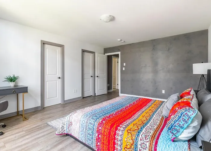 Globalstay Waterfront 20Ppl 5 Bedroom Townhouse Hot Tub Sauna