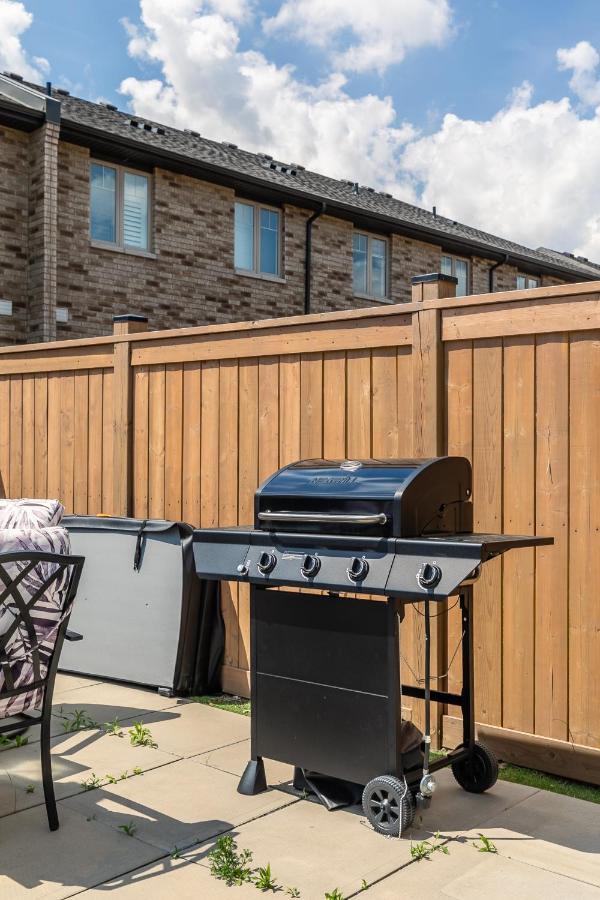 Holiday home Globalstay Waterfront 20ppl 5 Bedroom Townhouse Hot Tub Sauna